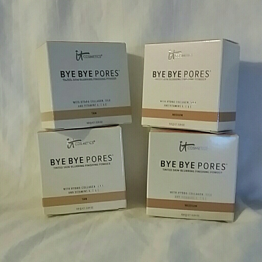 IT Cosmetics Bye Bye Pores Finishing Powder